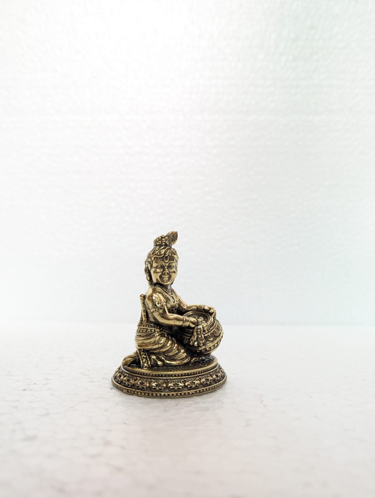 Brass Laddu Gopal Idol – Baby Krishna Statue with Makhan Pot for Home Decor & Pooja